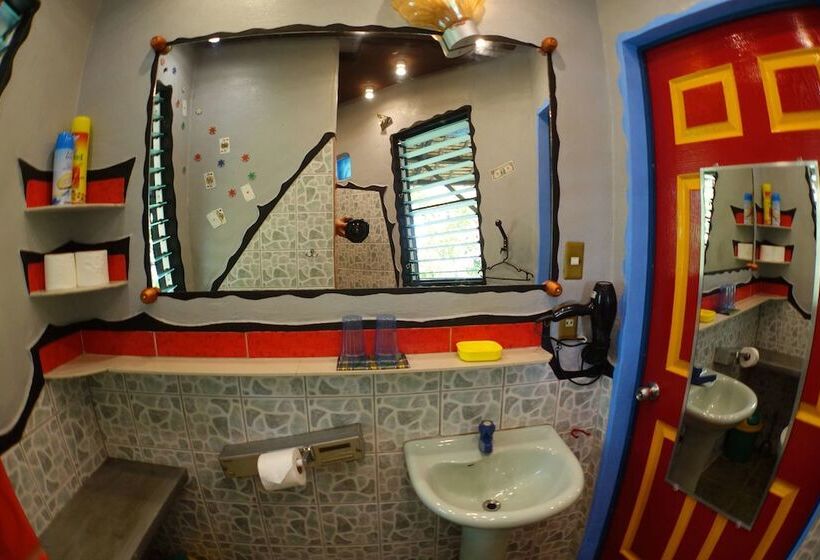 اتاق لوکس, Takatuka Beach Resort