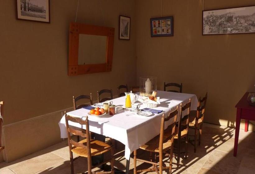 חדר דלוקס, Les Trois Oliviers