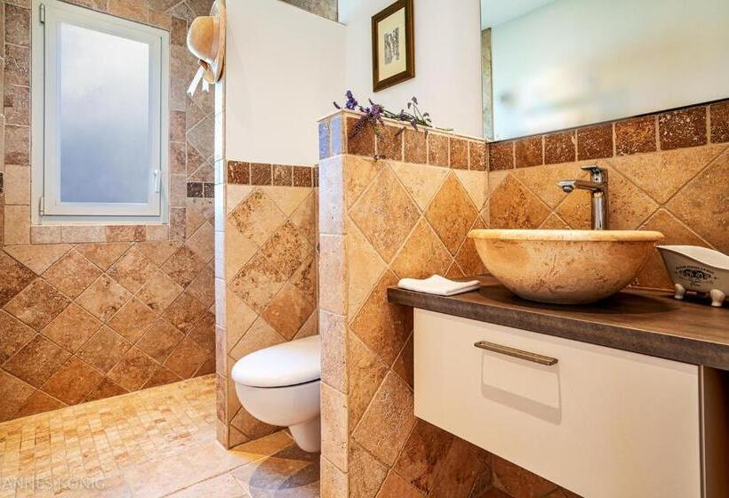 חדר דלוקס, Les Trois Oliviers