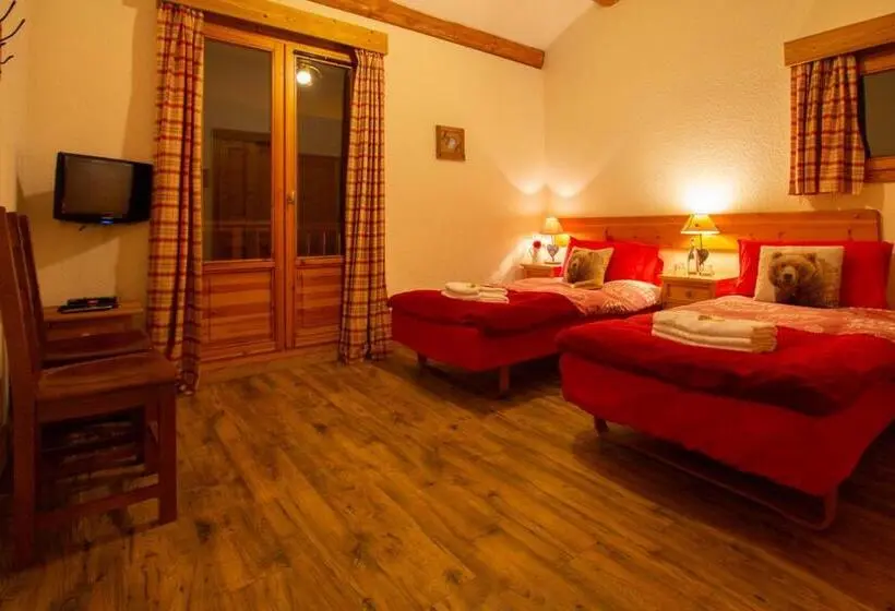 Perhehuone, Chalet Coeur Des Brévières By Chalet Chardons