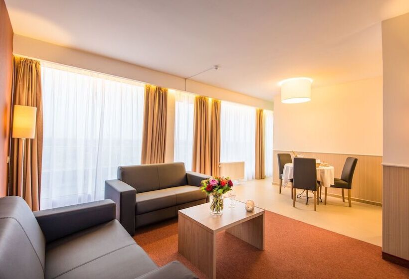 1 Bedroom Penthouse Apartment, Arass Hôtel & Business Flats