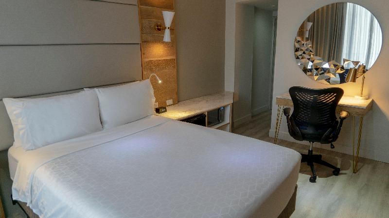 스탠다드 룸 킹사이즈 침대, Holiday Inn Express San Juan Condado, An Ihg