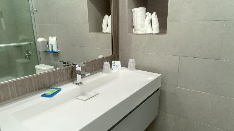 스탠다드 룸, Holiday Inn Express San Juan Condado, An Ihg