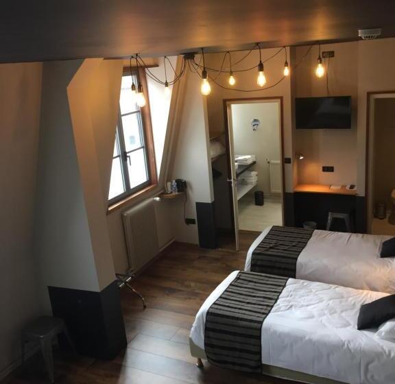 スタンダード４人部屋, Hôtel   Restaurant Au Tonnelier