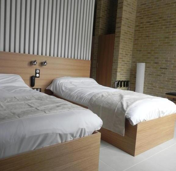 コンフォートルーム, Hôtel   Restaurant Au Tonnelier