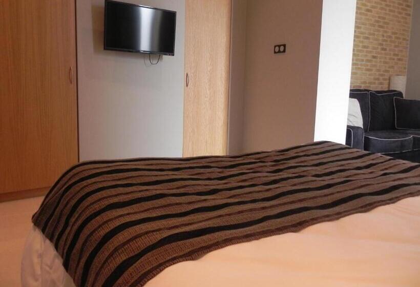 コンフォートシングルルーム, Hôtel   Restaurant Au Tonnelier