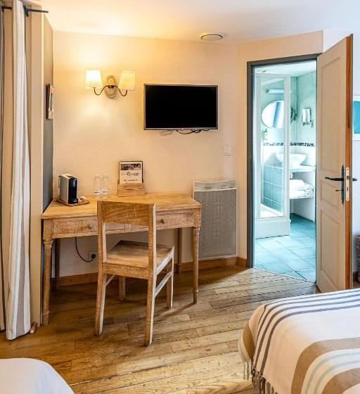 غرفة قياسية ثلاثية, Hôtel Restaurant Le Résinier