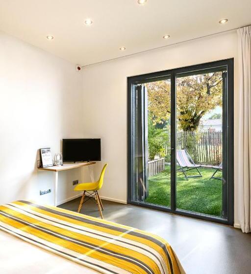 스위트, Hôtel Restaurant Le Résinier