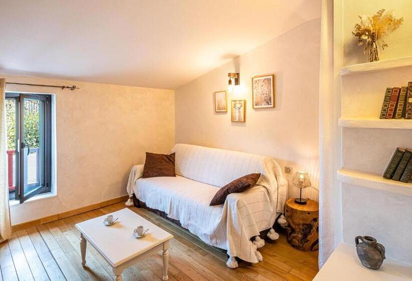 جناح, Hôtel Restaurant Le Résinier