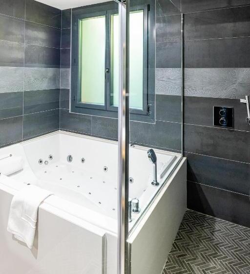 디럭스 룸, Hôtel Restaurant Le Résinier