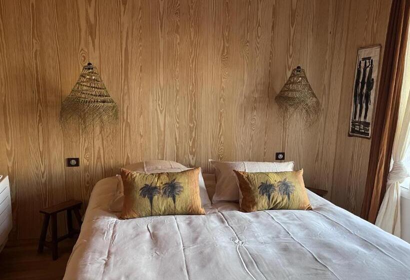 샬레, Hôtel Restaurant Le Résinier