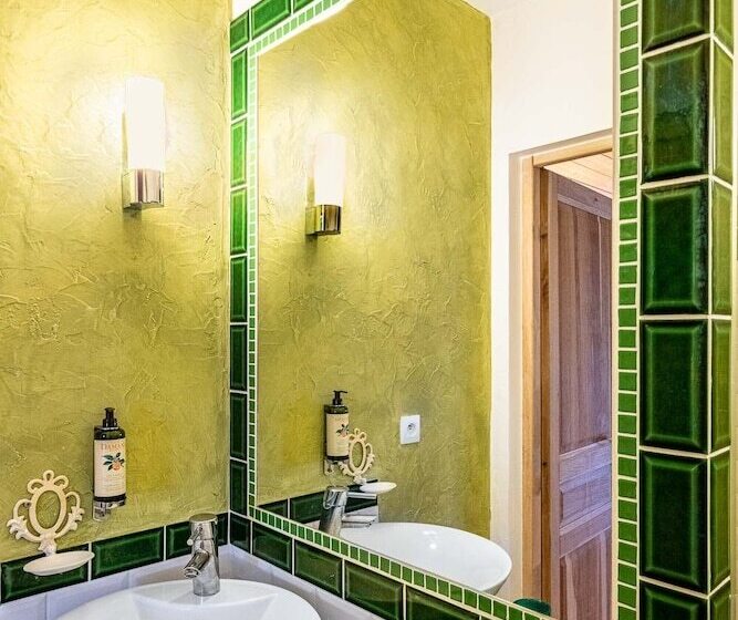 스탠다드 룸, Hôtel Restaurant Le Résinier