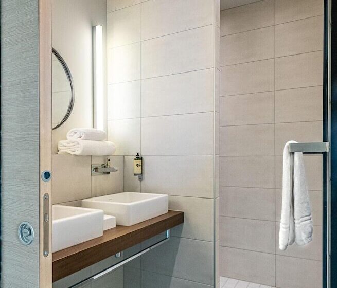 جناح, Hôtel Restaurant Le Résinier