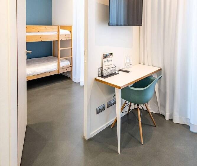 스위트, Hôtel Restaurant Le Résinier