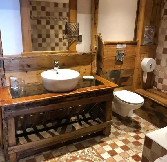 スタンダードトリプルルーム, Hôtel Restaurant De La Chaussée