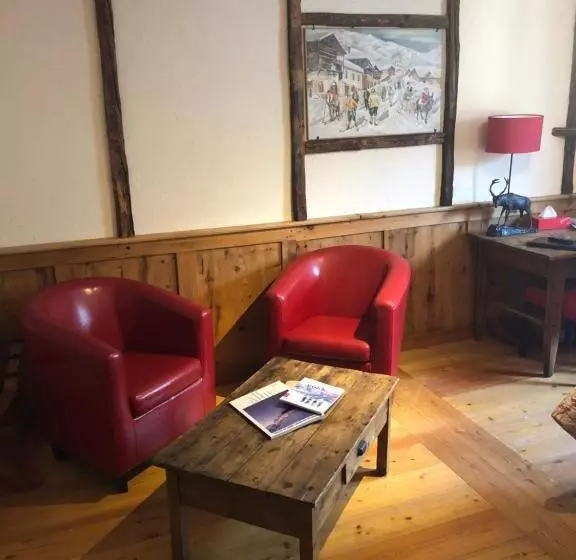 スタンダード４人部屋, Hôtel Restaurant De La Chaussée