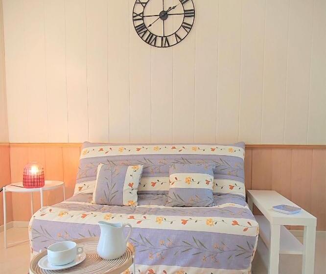 1ベッドルームのスーペリアアパートメント, Hôtel Restaurant Les Lavandins