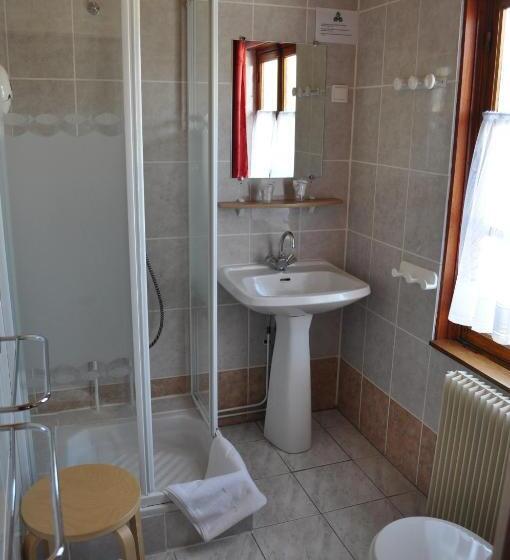 חדר סטנדרט לארבעה, La Foret De Maronne