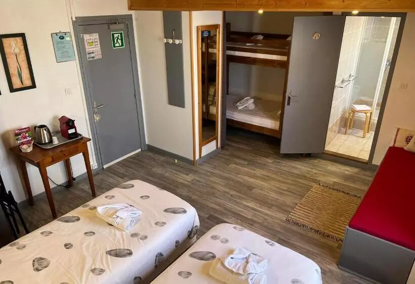 スタンダード４人部屋, La Foret De Maronne