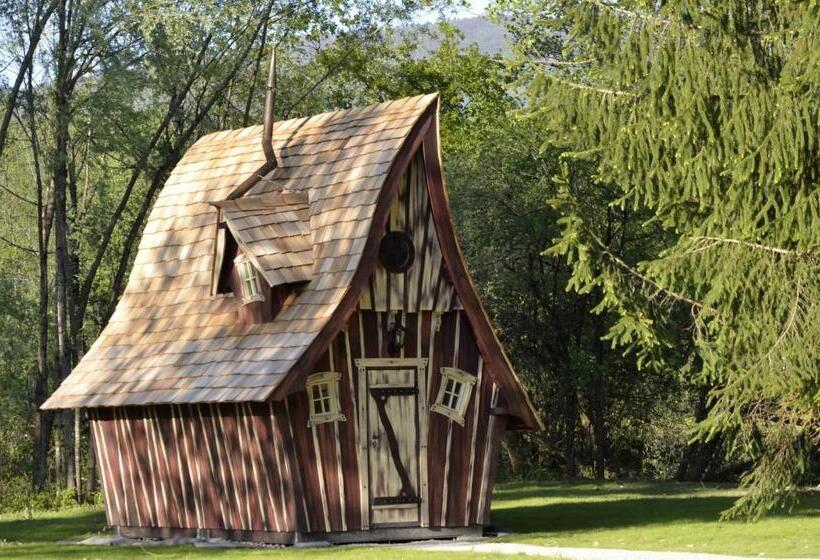 小室, Les Lodges Du Lac