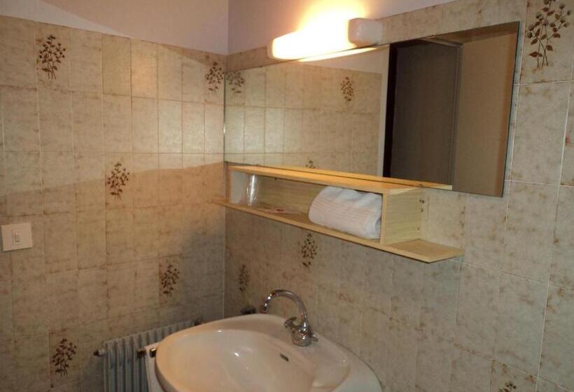 חדר סטנדרט לארבעה, Les Tilleuls