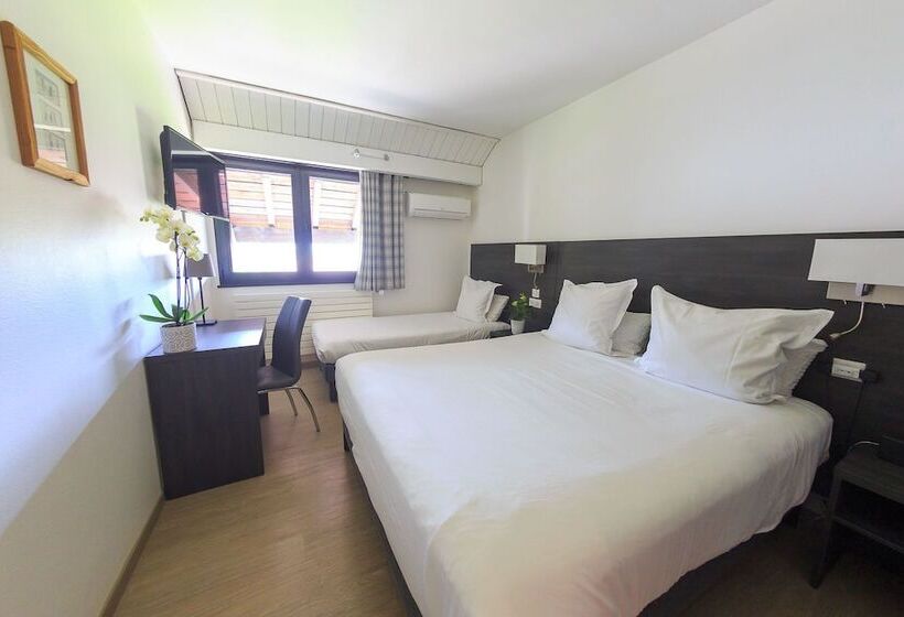 חדר סטנדרט לשלושה, Logis Hôtel Annecy Nord / Argonay