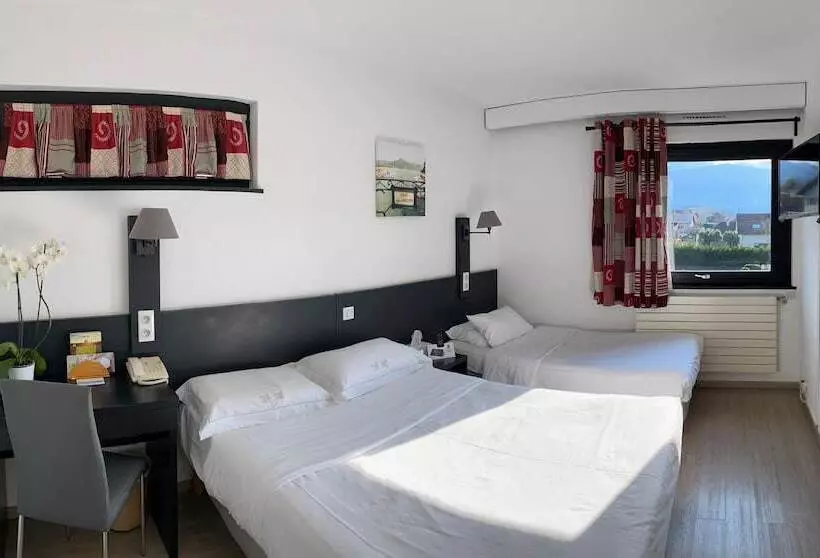 スタンダードトリプルルーム, Logis Hôtel Annecy Nord / Argonay