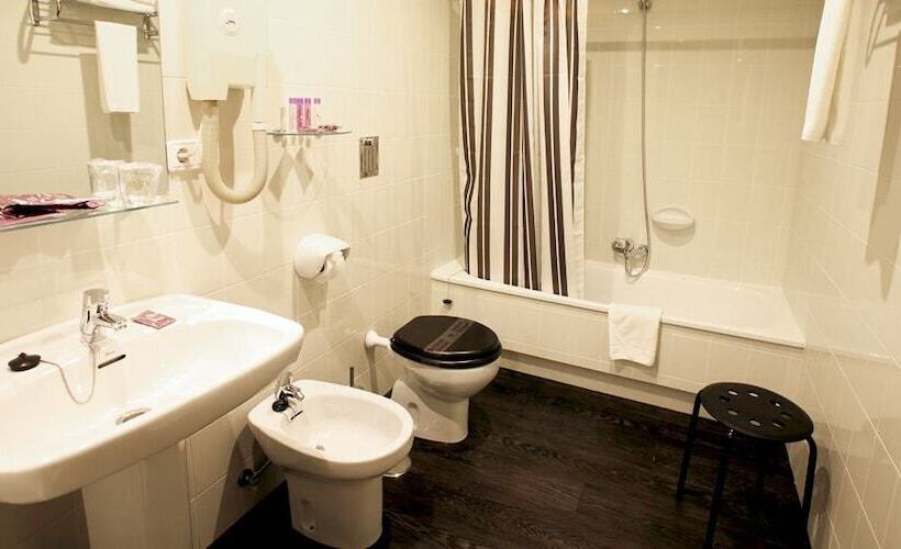 スタンダードルーム, Los Guardeses