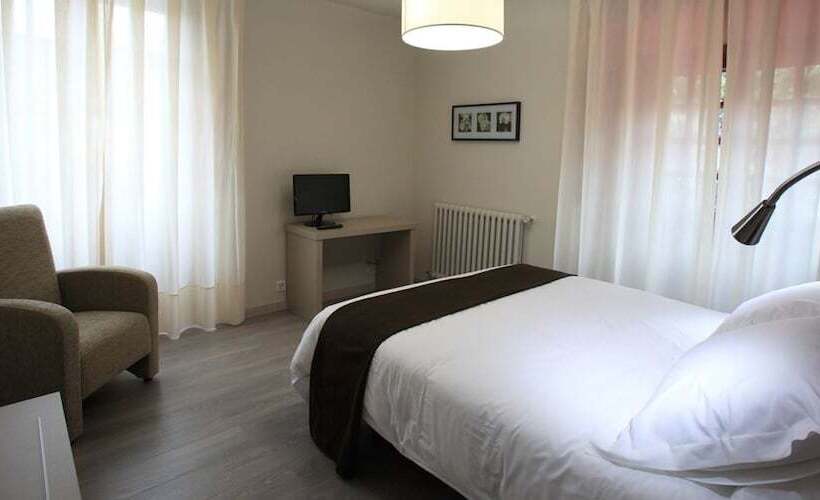 スタンダードルーム, Los Guardeses