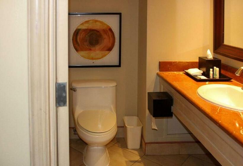 Номер Стандарт 2 Двуспальные Кровати, Four Points San Jose Costa Rica