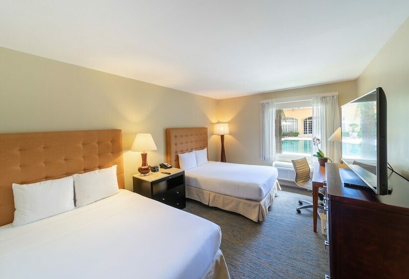 חדר סטנדרט שתי מיטות זוגיות, Four Points San Jose Costa Rica