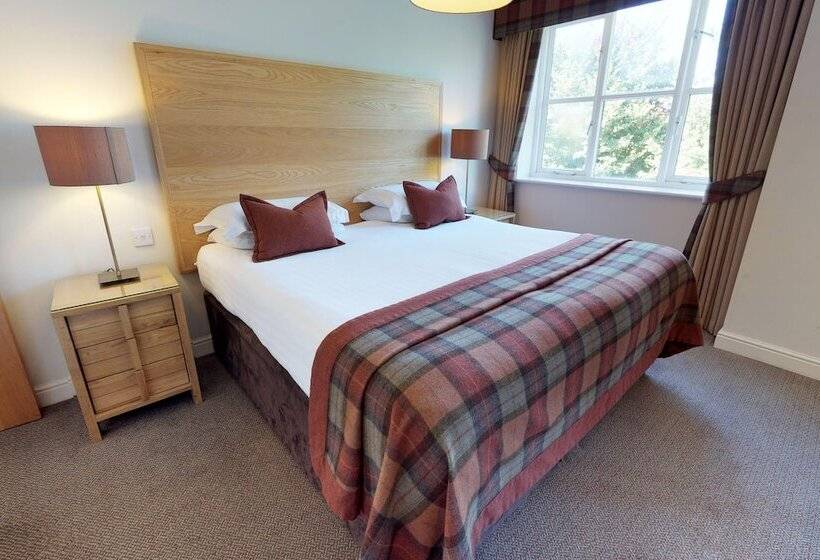 2-Bedroom Classic Apartment, Macdonald Elmers Court