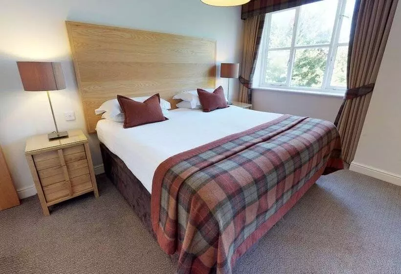 2-Bedroom Classic Apartment, Macdonald Elmers Court