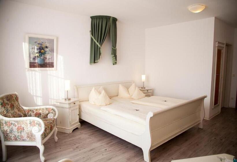 Классический Номер, Flair Hotel Reuner