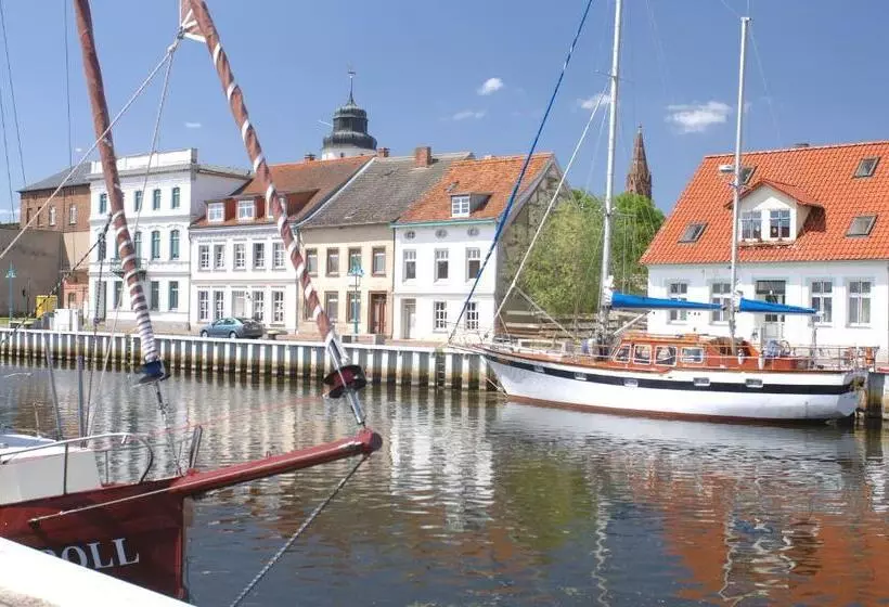 景色の見えるスーペリアルーム, Hafenhotel Pommernyacht
