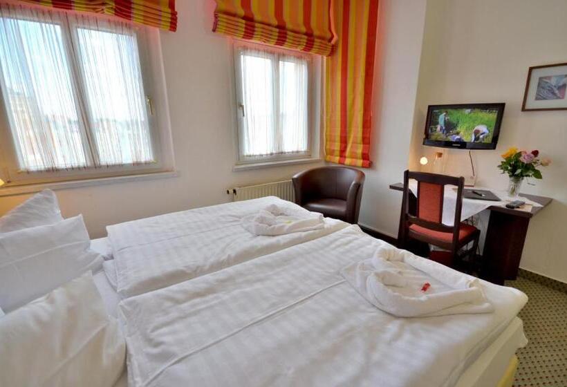 이코노미 룸, Alt Connewitz