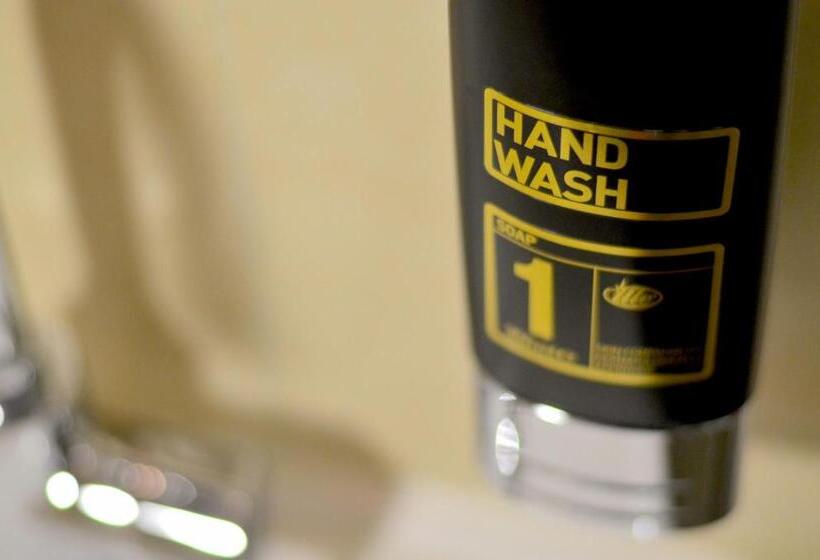 컴포트 룸, Alt Connewitz