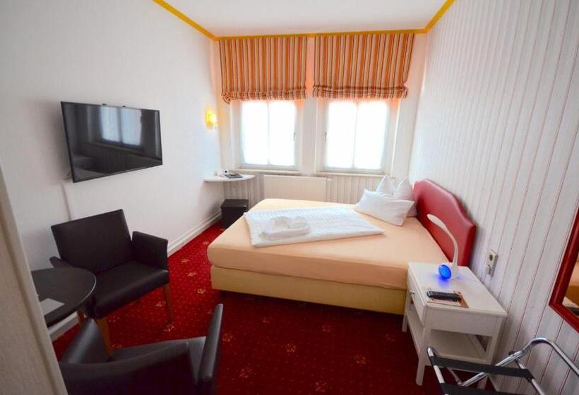 舒适型单人间, Alt Connewitz