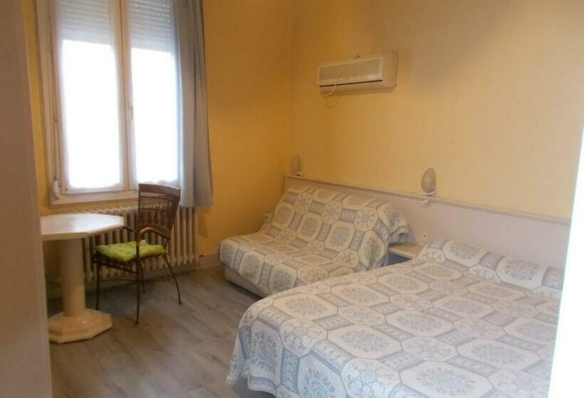 חדר קלאסי לארבעה, Auberge De L Arrivée