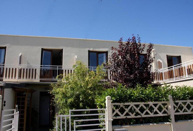 스탠다드 룸, Auberge Du Cheval Blanc