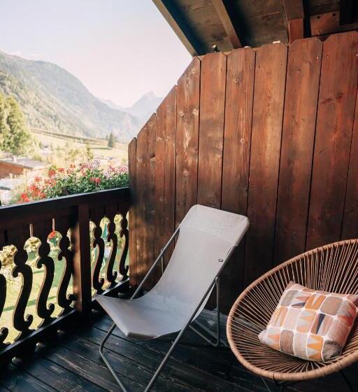 غرفة قياسية ثلاثية مزودة بشرفة, Chalet Hôtel Gai Soleil