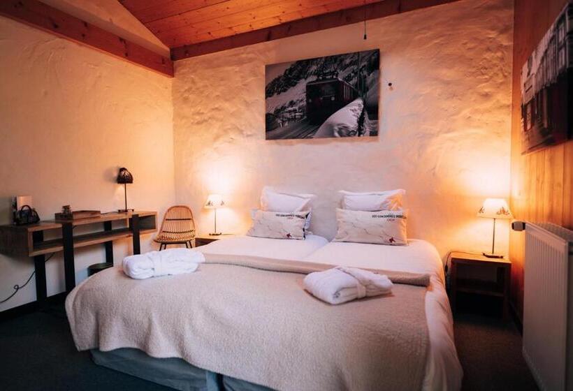 غرفة قياسية ثلاثية مزودة بشرفة, Chalet Hôtel Gai Soleil