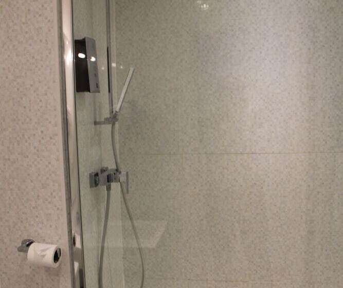 חדר סטנדרט, Logis Hotel Restaurant De L Abbaye