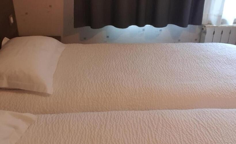 غرفة قياسية, Doubs Rivage