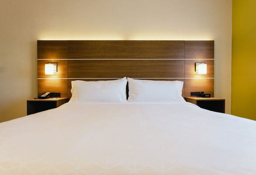 חדר דלוקס, Holiday Inn Express Davis University Area, An Ihg