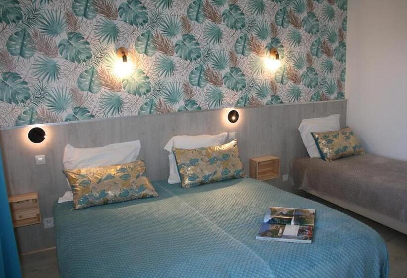 Номер Superior с Балконом, Hôtel Les Persèdes