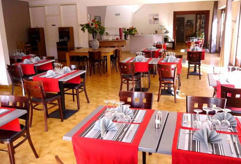 이코노미 트리플 룸, Hôtel Les Persèdes