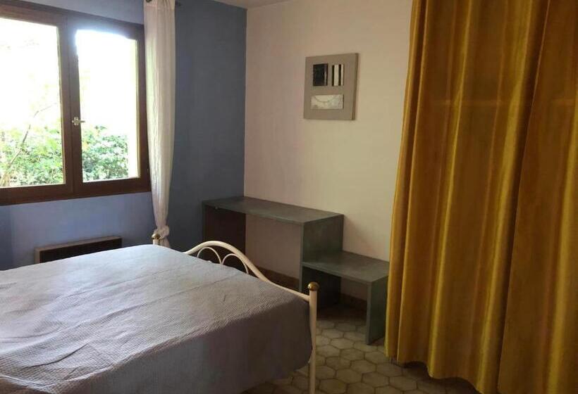 침실 2개 주택, Hôtel Les Persèdes