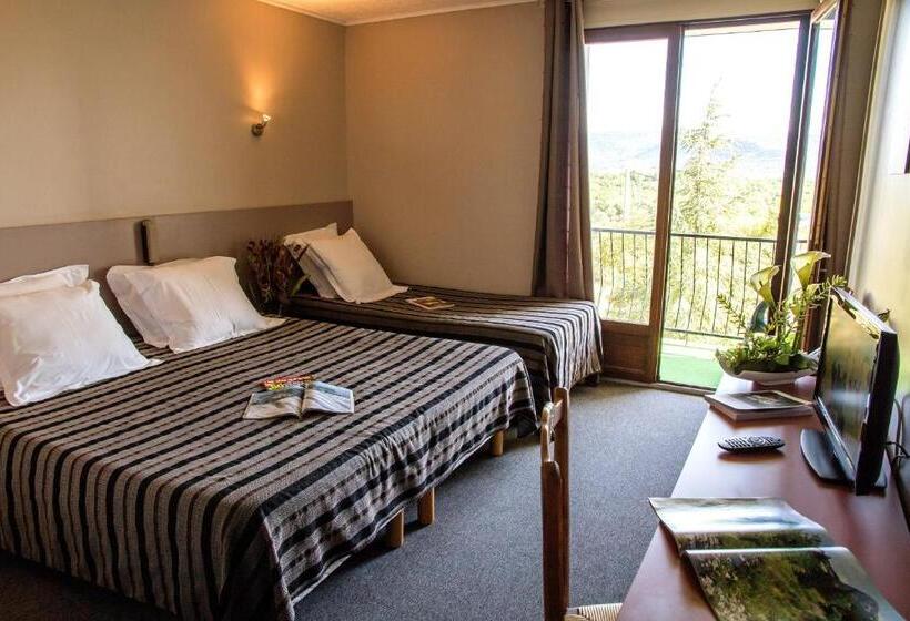 컴포트 트리플 룸, Hôtel Les Persèdes