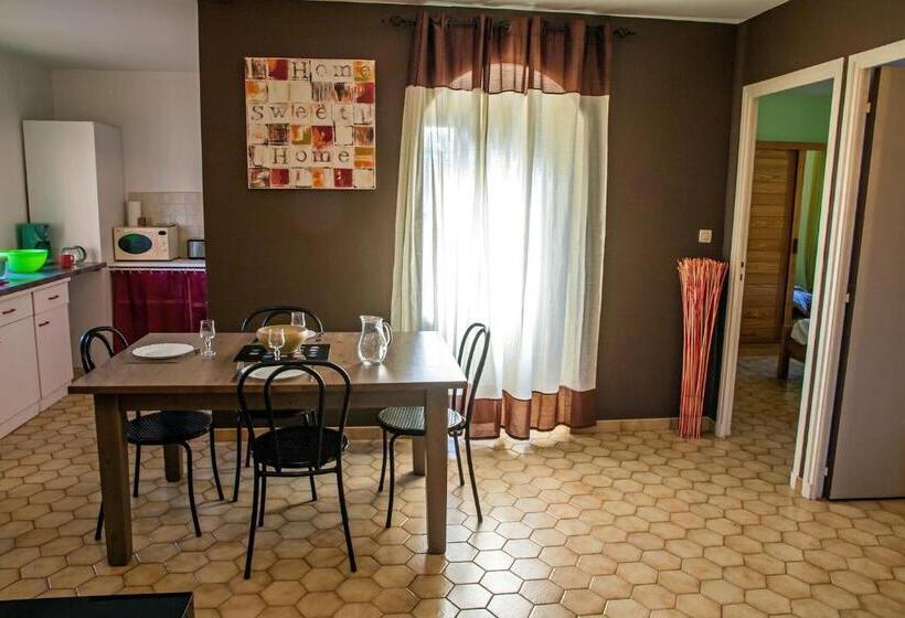 침실 2개 주택, Hôtel Les Persèdes